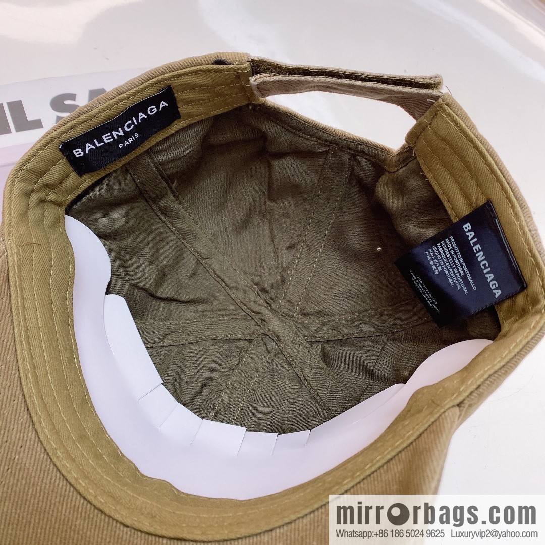 BALENCIAGA Balenciaga's new shampoo gray brim letter logo baseball cap