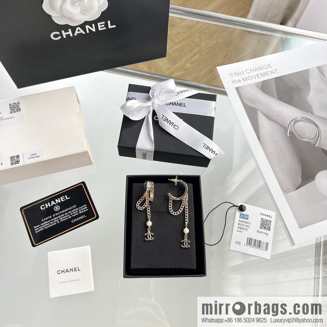 New ☑️ CHANEL Chanel double c fringed pearl stud earrings