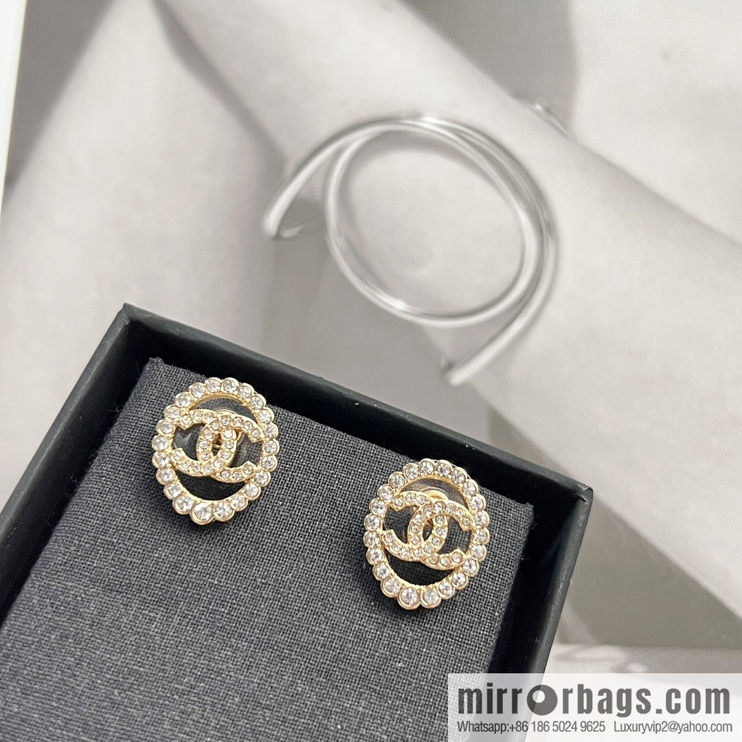 New ☑️ CHANEL Chanel double c full diamond oval stud earrings