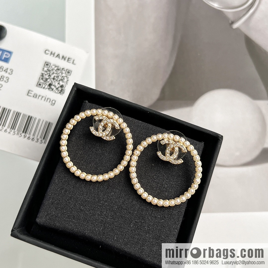 New ☑️ CHANEL Chanel c1 double c round pearl stud earrings