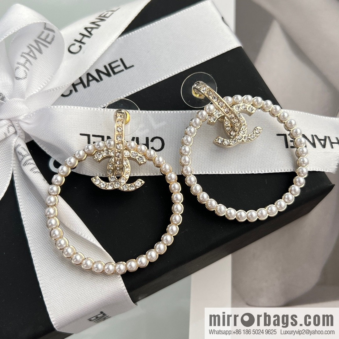 New ☑️ CHANEL Chanel c2 double c round pearl stud earrings