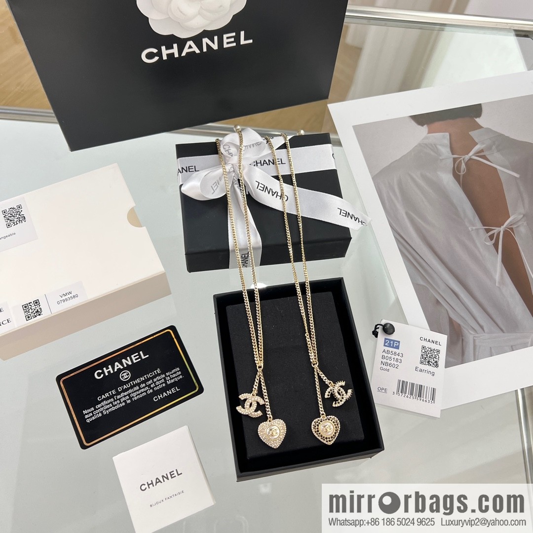 New ☑️ CHANEL Chanel full diamond peach heart double c necklace