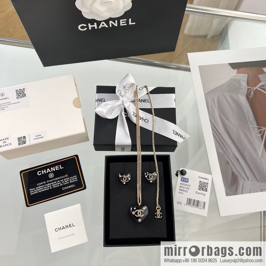 New ☑️ CHANEL Chanel double c black peach heart love necklace earrings