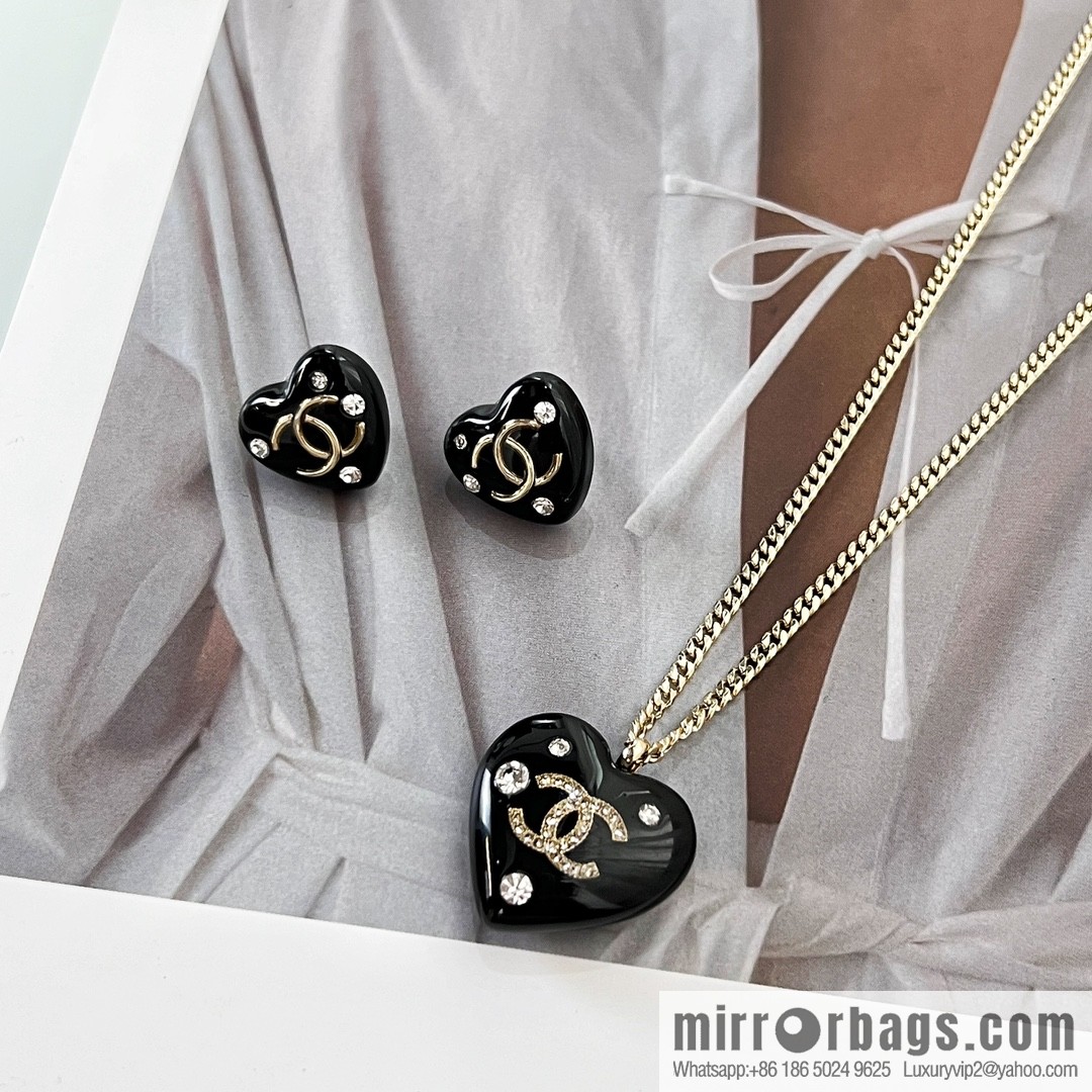 New ☑️ CHANEL Chanel double c black peach heart love necklace earrings