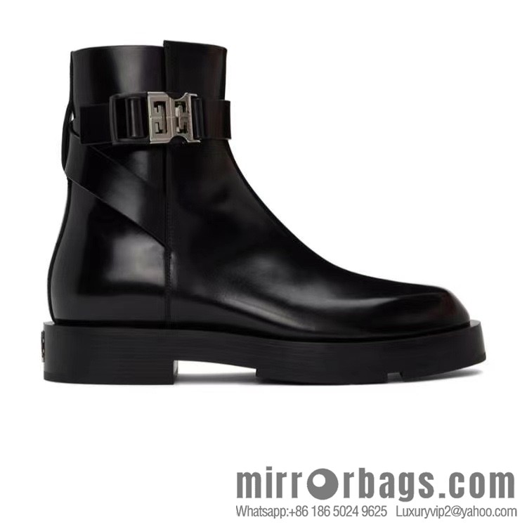 Givenchy, black 4G micro-standard clasp bare boots made of calfskin