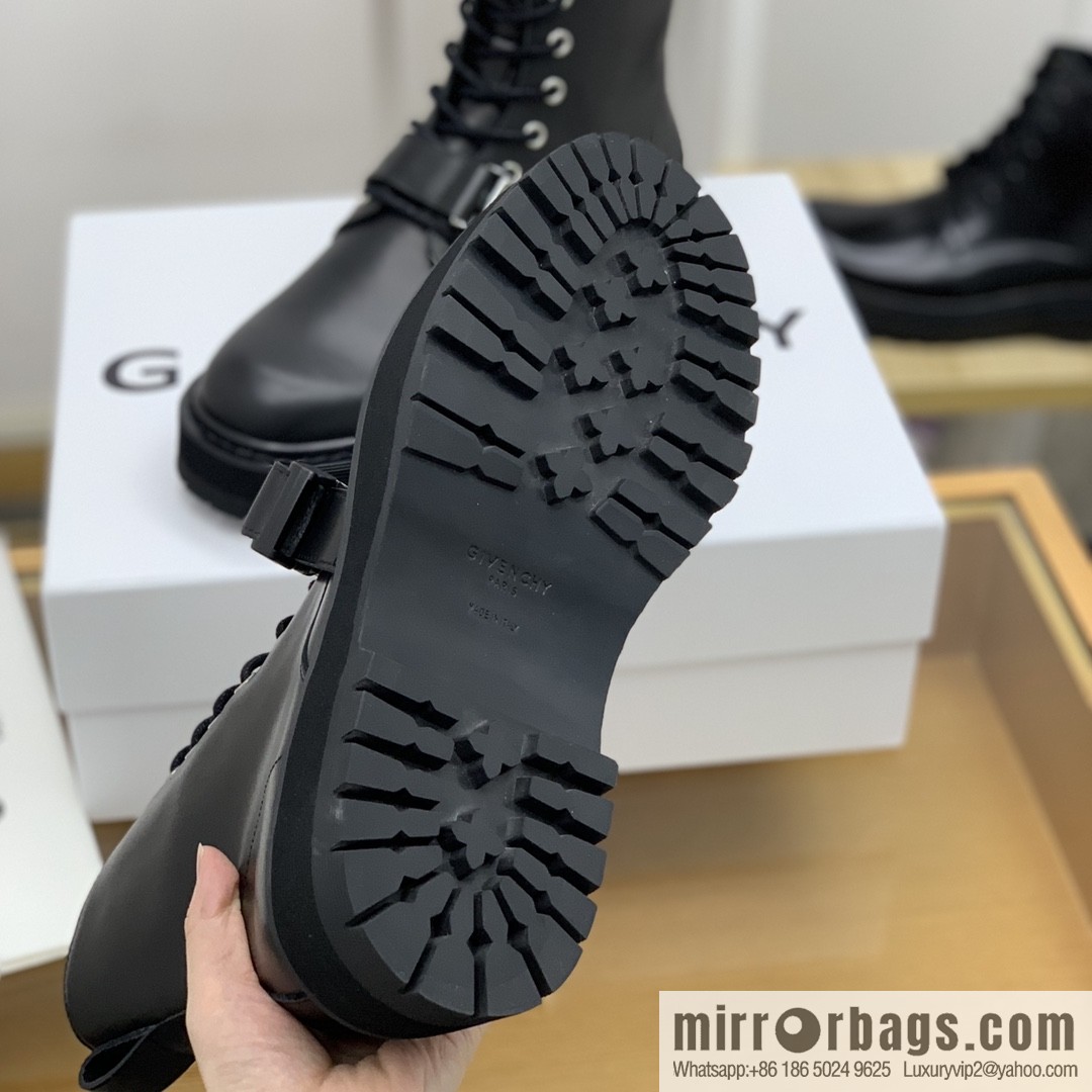 Givenchy Givenchy, men's new bare boots made of calfskin