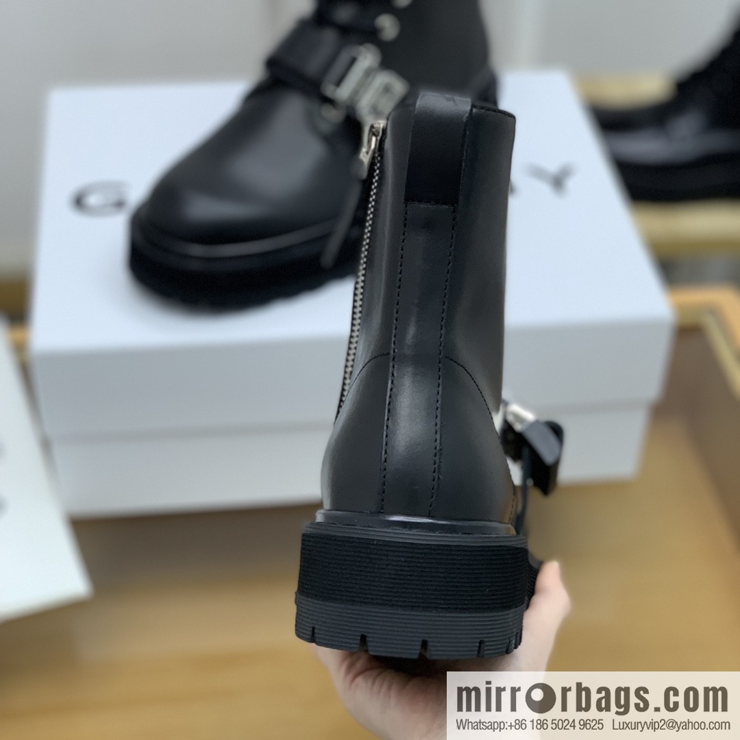 Givenchy Givenchy, men's new bare boots made of calfskin