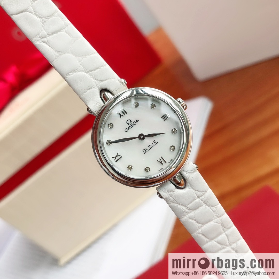 The Omega disc fly series belongs to the same Swiss quartz movement