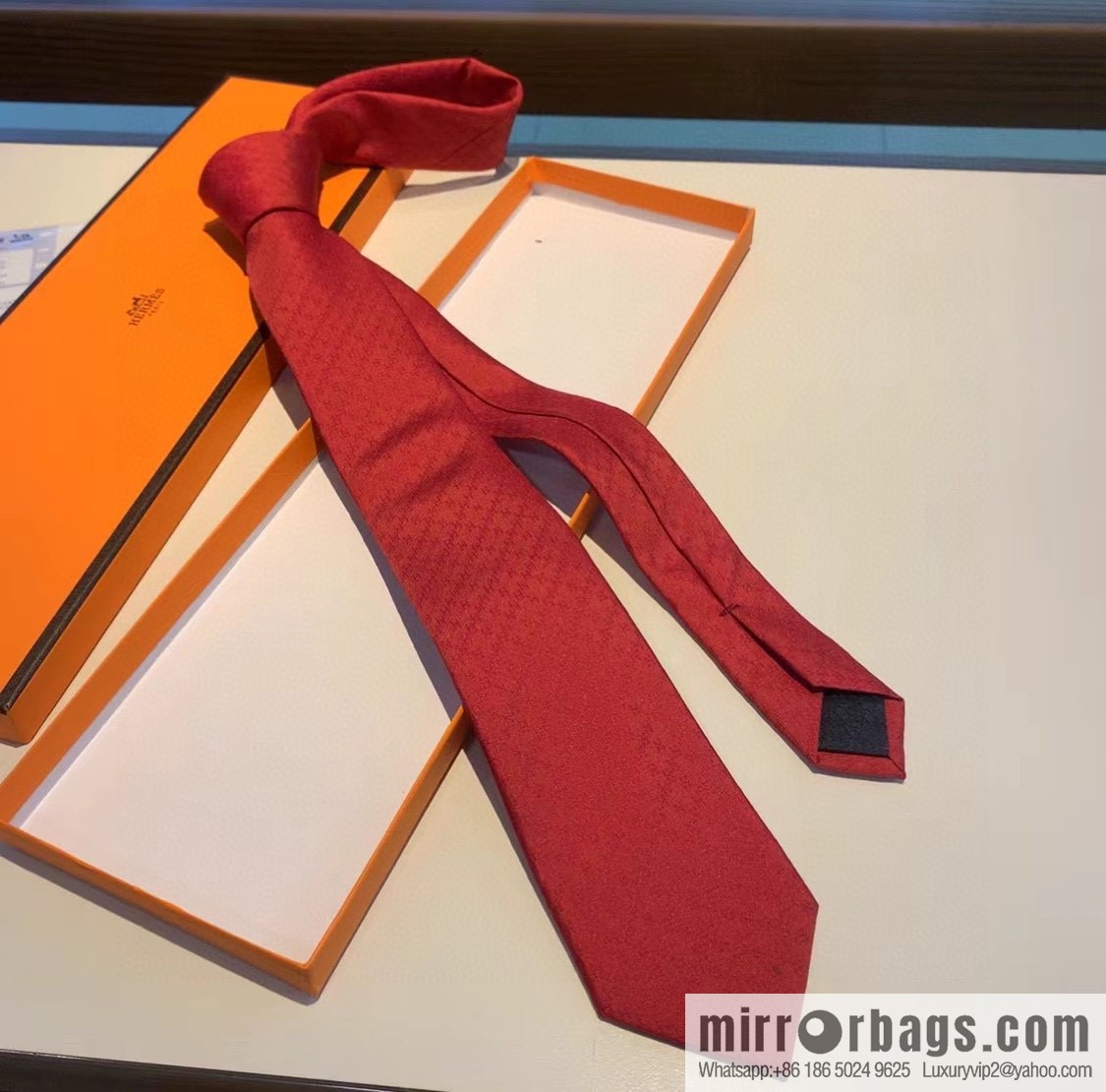 Hermes Men's Rhombus H Plaid 100% Top Twill Silk Tie