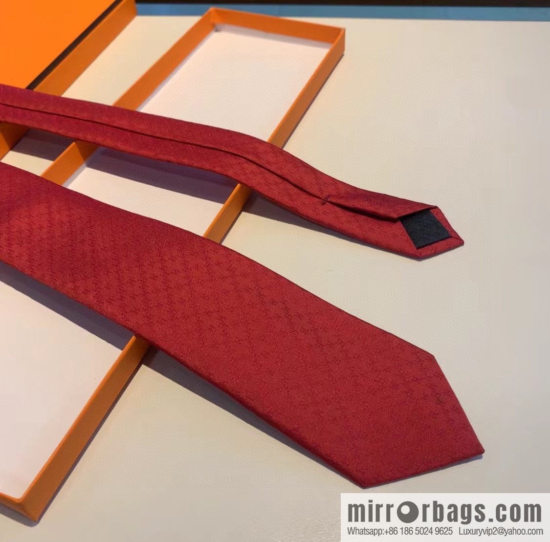 Hermes Men's Rhombus H Plaid 100% Top Twill Silk Tie