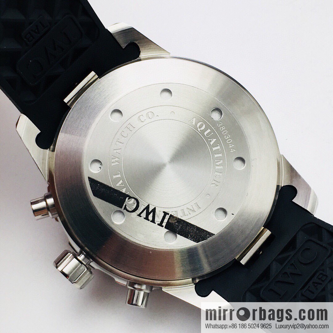 The IWC Ocean Chronograph series is a true diving and chronograph mechanical watch with the Asia-7750 movement