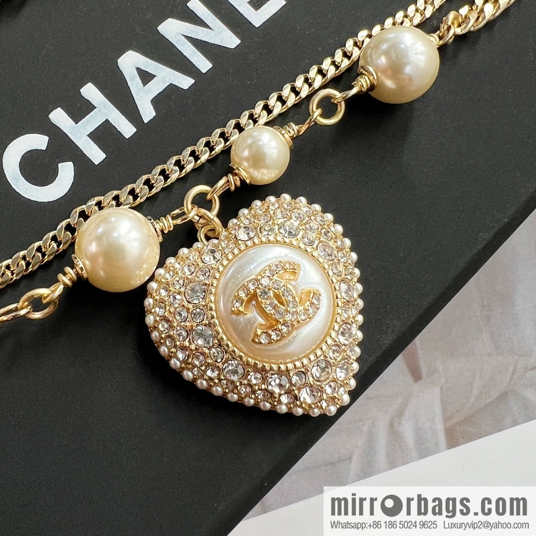 New ☑️ CHANEL Chanel full diamond peach heart double c bracelet