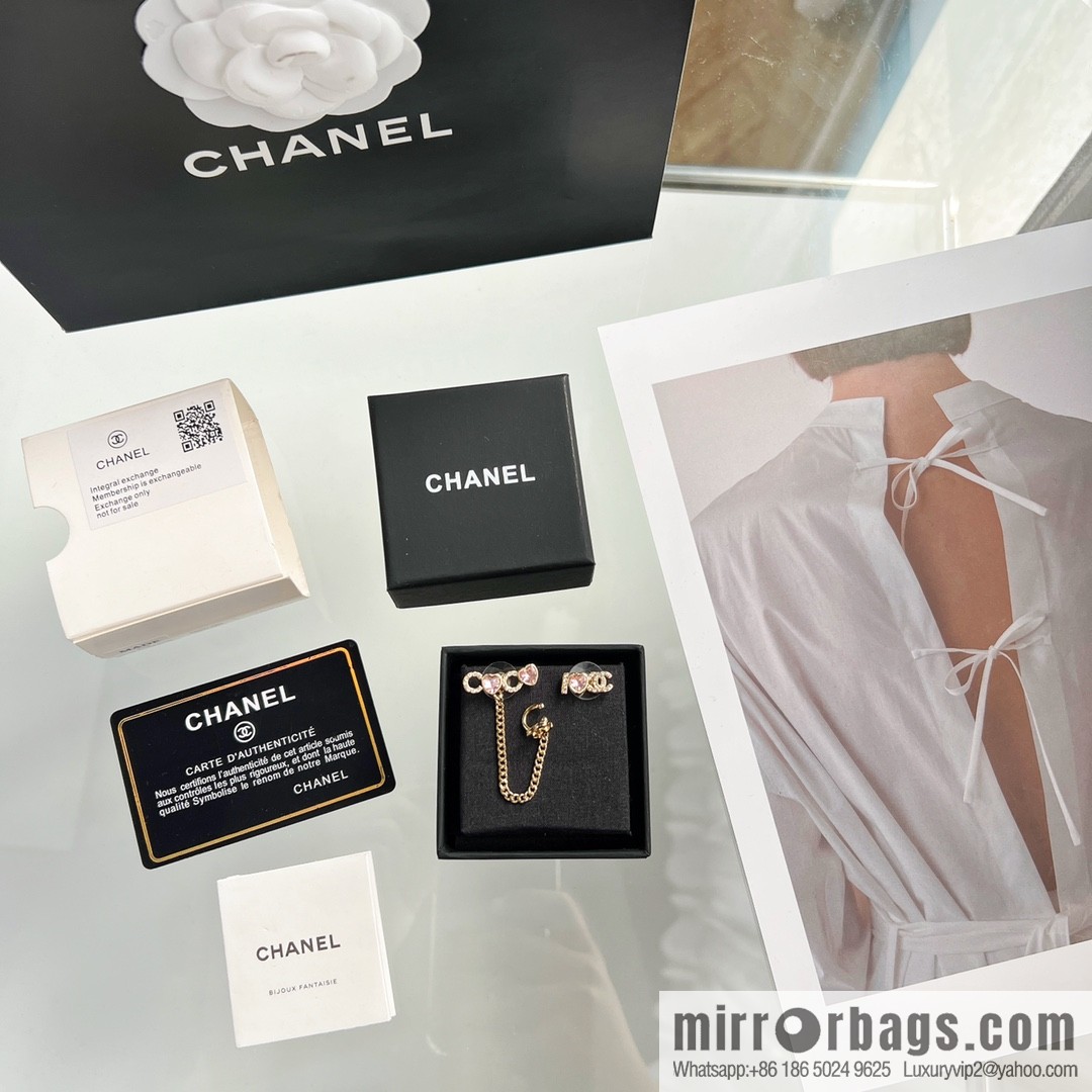 New ☑️ CHANEL Chanel c1 double c pink peach heart earrings