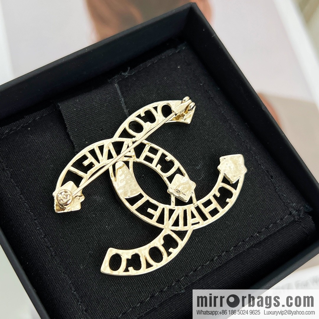 New ☑️ Chanel Chanel Double C Diamond Brooch