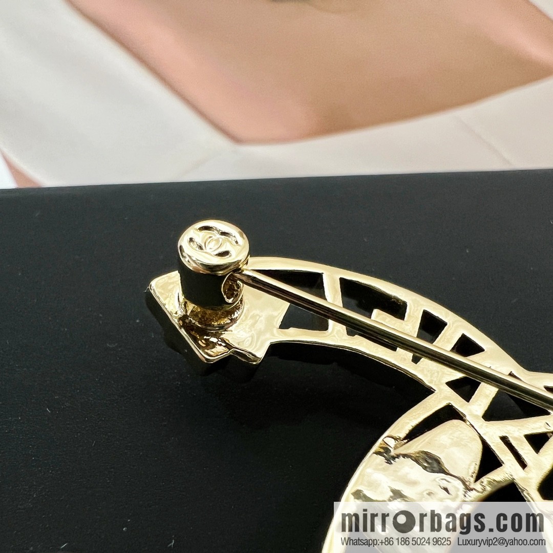 New ☑️ Chanel Chanel Double C Diamond Brooch
