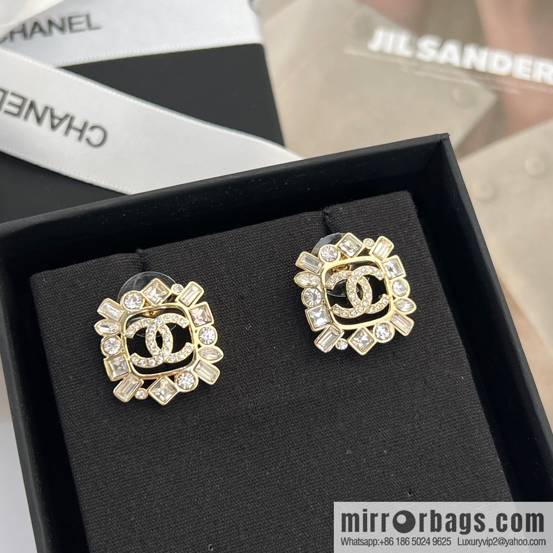 New ☑️ CHANEL Chanel c2 double c square full diamond stud earrings