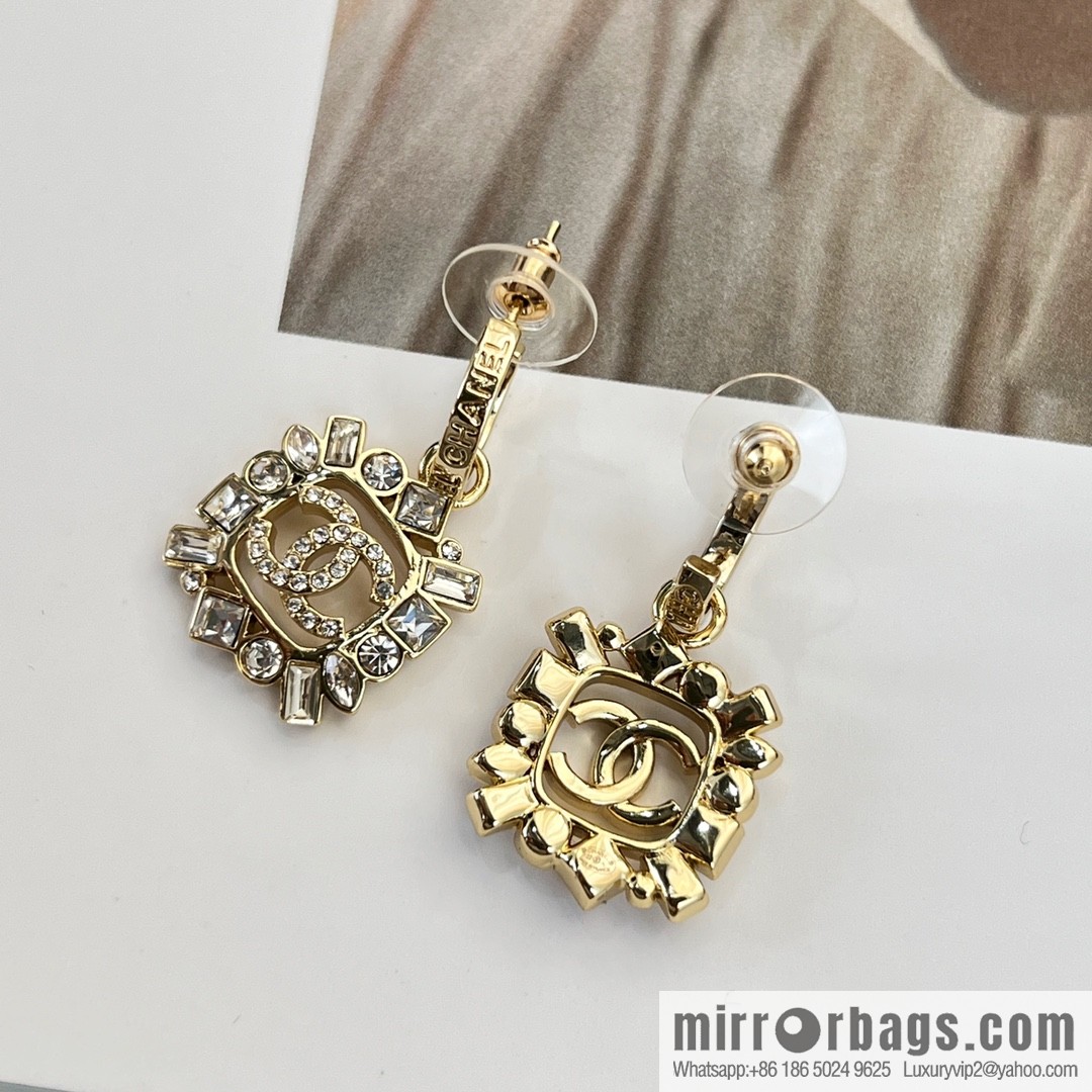 New ☑️ CHANEL Chanel c2 double c square full diamond stud earrings