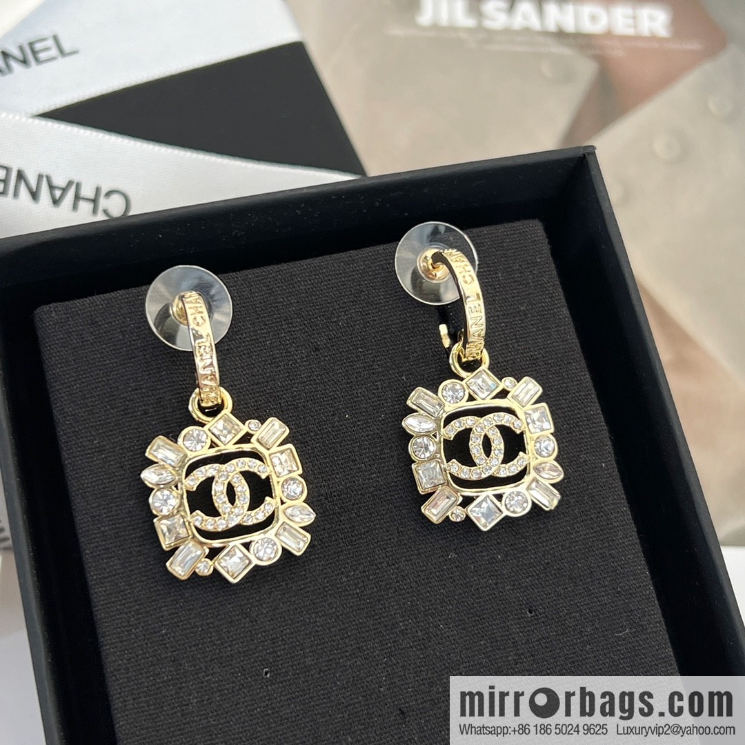 New ☑️ CHANEL Chanel c2 double c square full diamond stud earrings