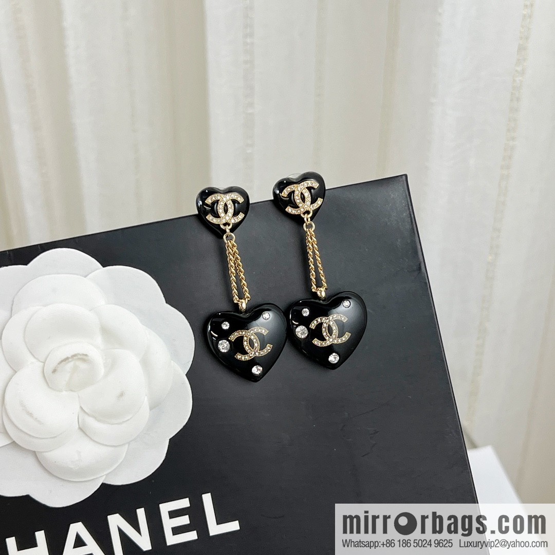 New ☑️ CHANEL Chanel c2 double c black peach heart love stud earrings