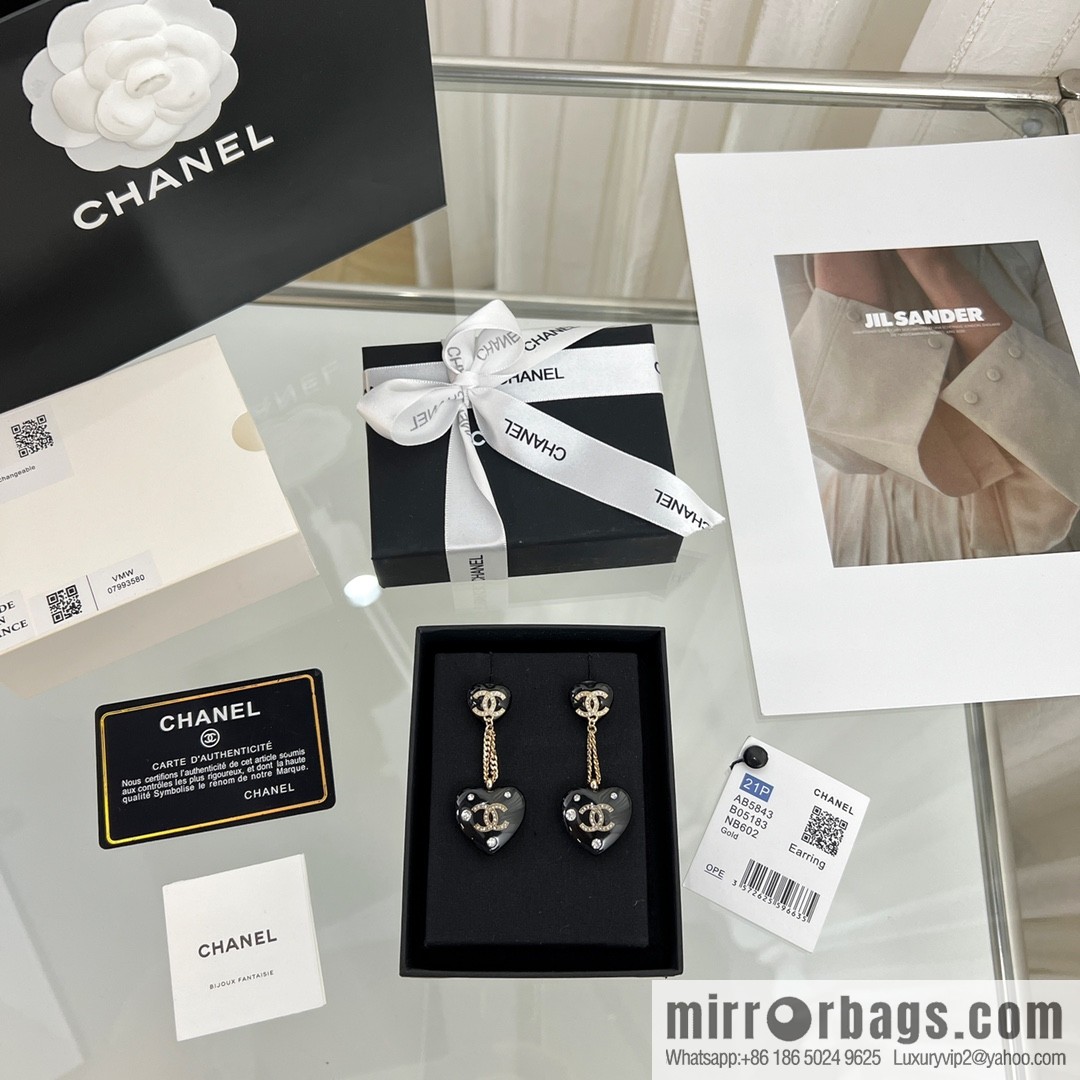 New ☑️ CHANEL Chanel c2 double c black peach heart love stud earrings