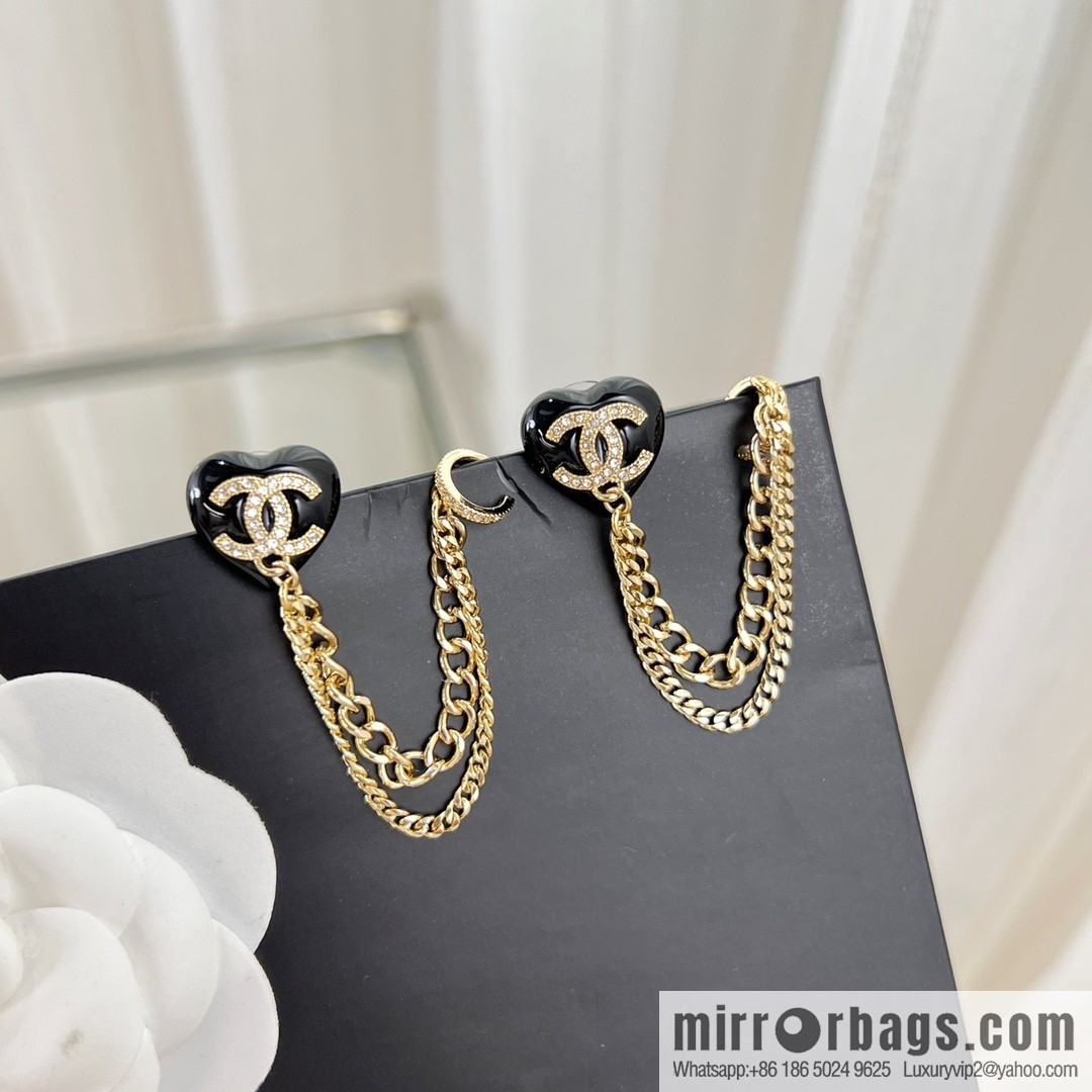 New ☑️ CHANEL Chanel double c peach heart love fringed earrings stud earrings