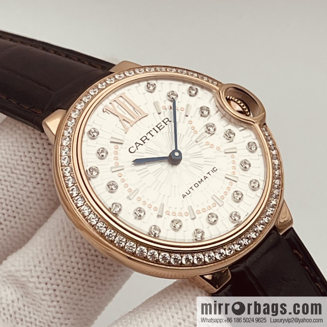 The latest exclusive Cartier Blue balloon 33mm and 36mm official website synchronization