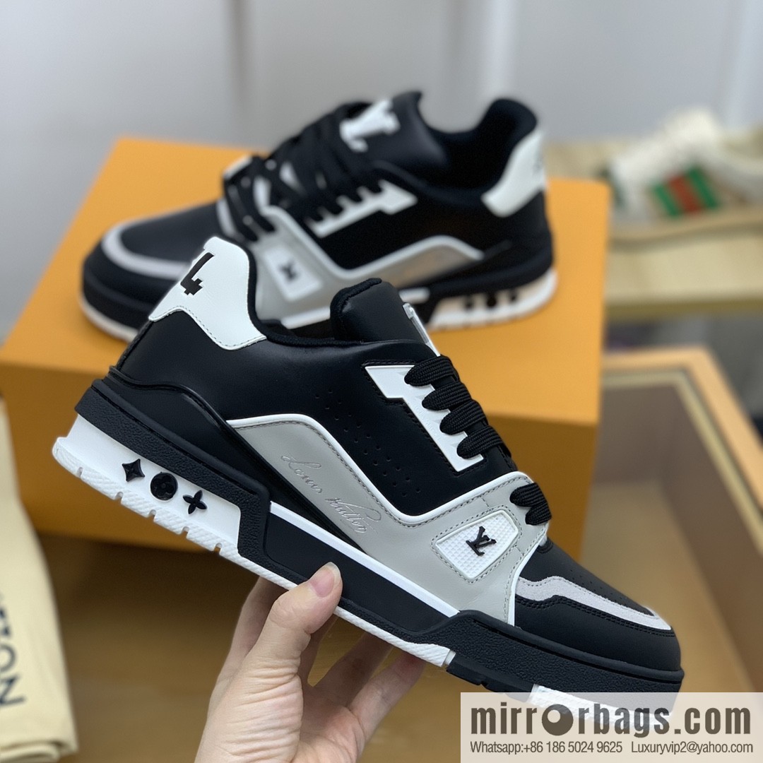 LV/Louis Vuitton Suede men's sports shoes made of calfskin