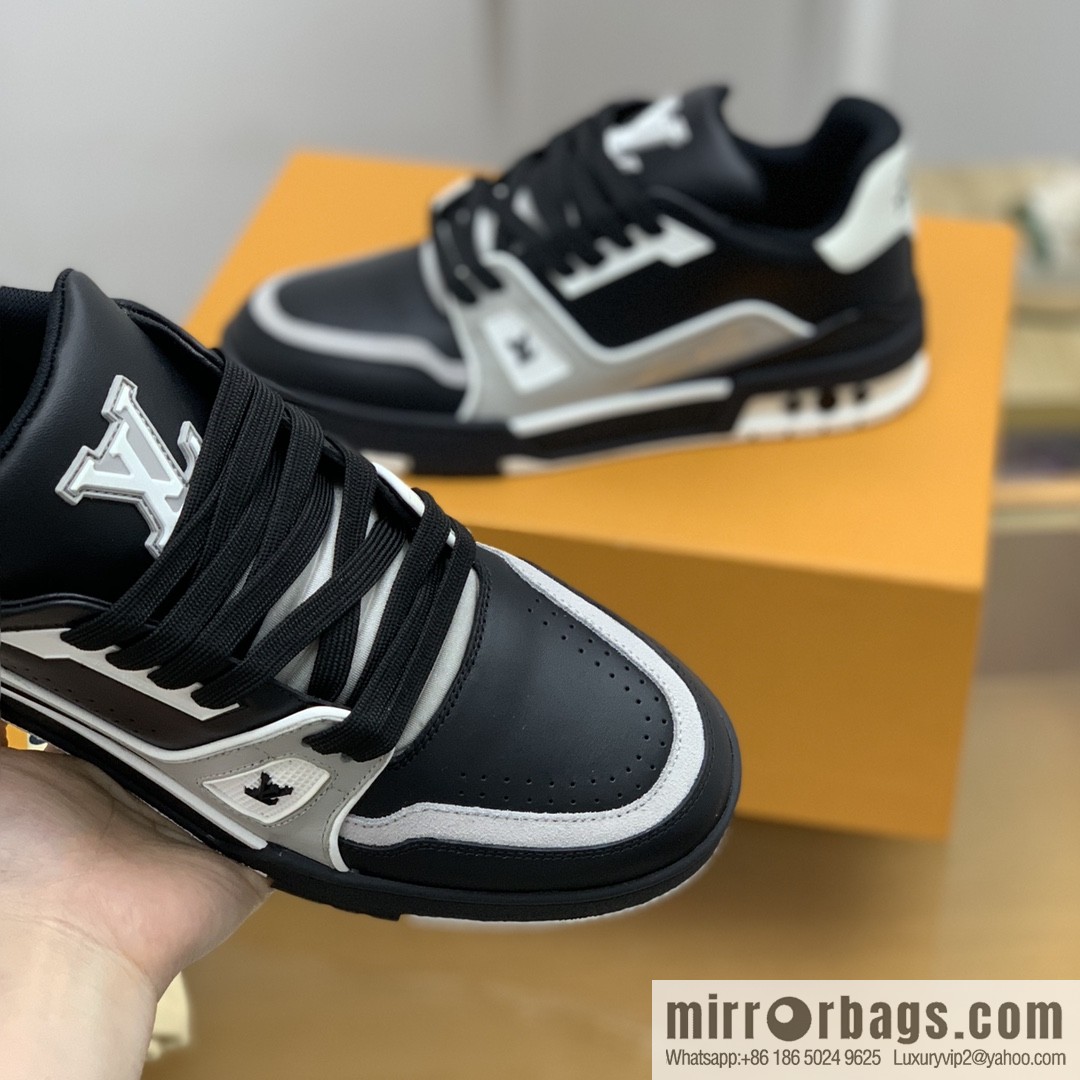 LV/Louis Vuitton Suede men's sports shoes made of calfskin