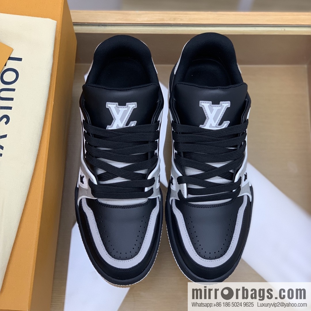 LV/Louis Vuitton Suede men's sports shoes made of calfskin