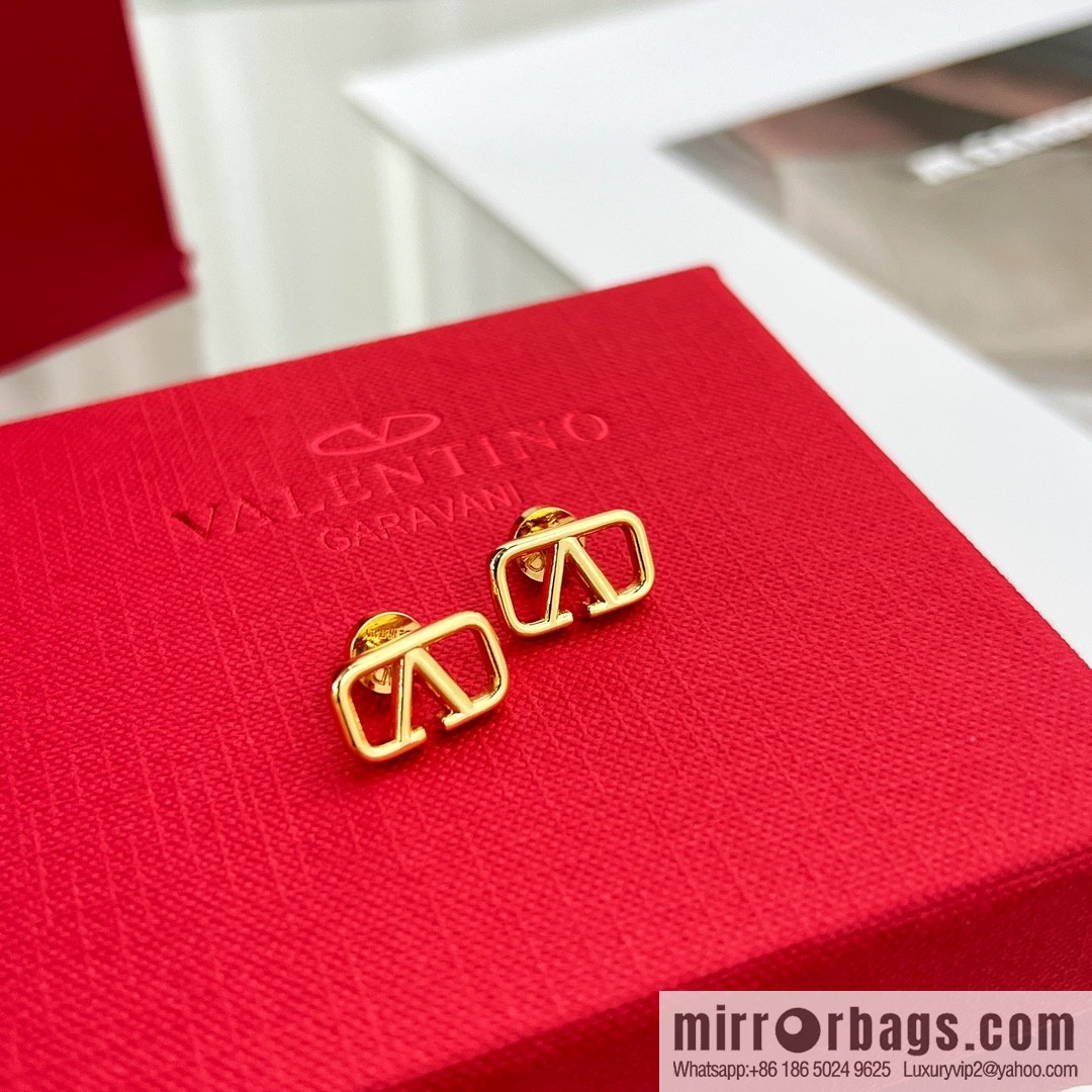 New ☑️ Valentino gold earrings