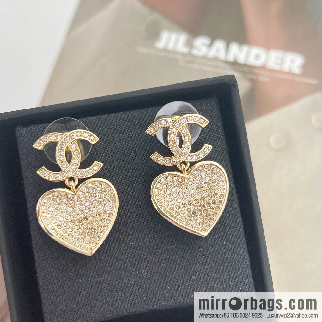 New ☑️ CHANEL Chanel c2 double c peach heart love stud earrings