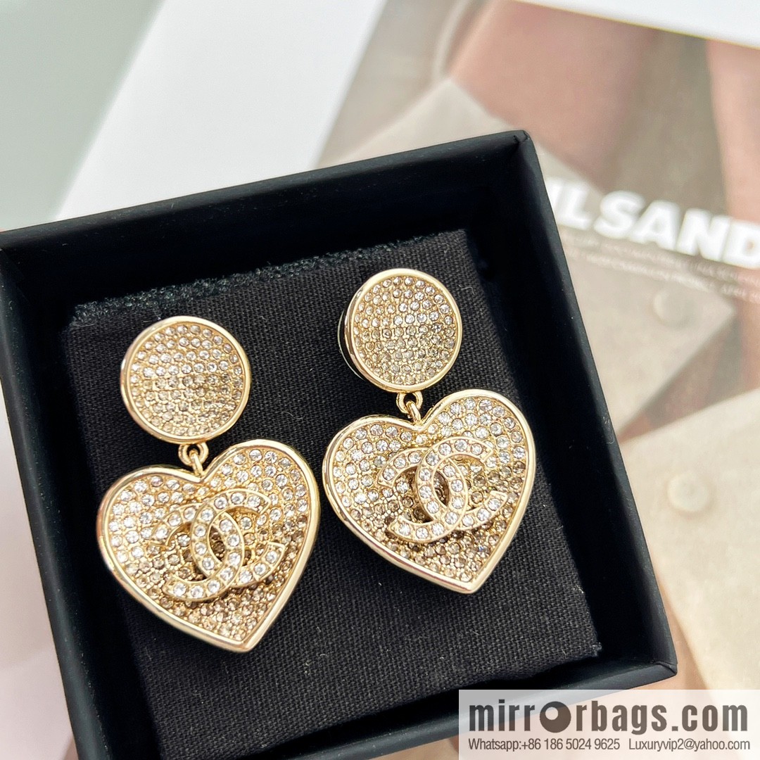 New ☑️ CHANEL Chanel c2 double c peach heart love stud earrings