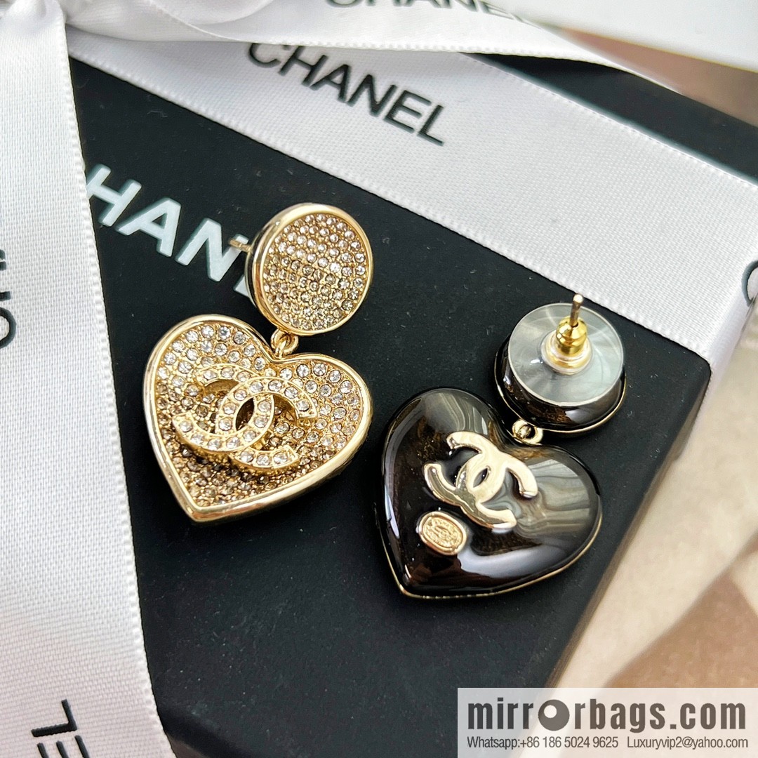 New ☑️ CHANEL Chanel c2 double c peach heart love stud earrings