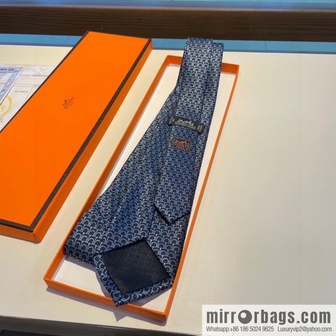 Hermes Fish Scale 100% Top Twill Silk Tie