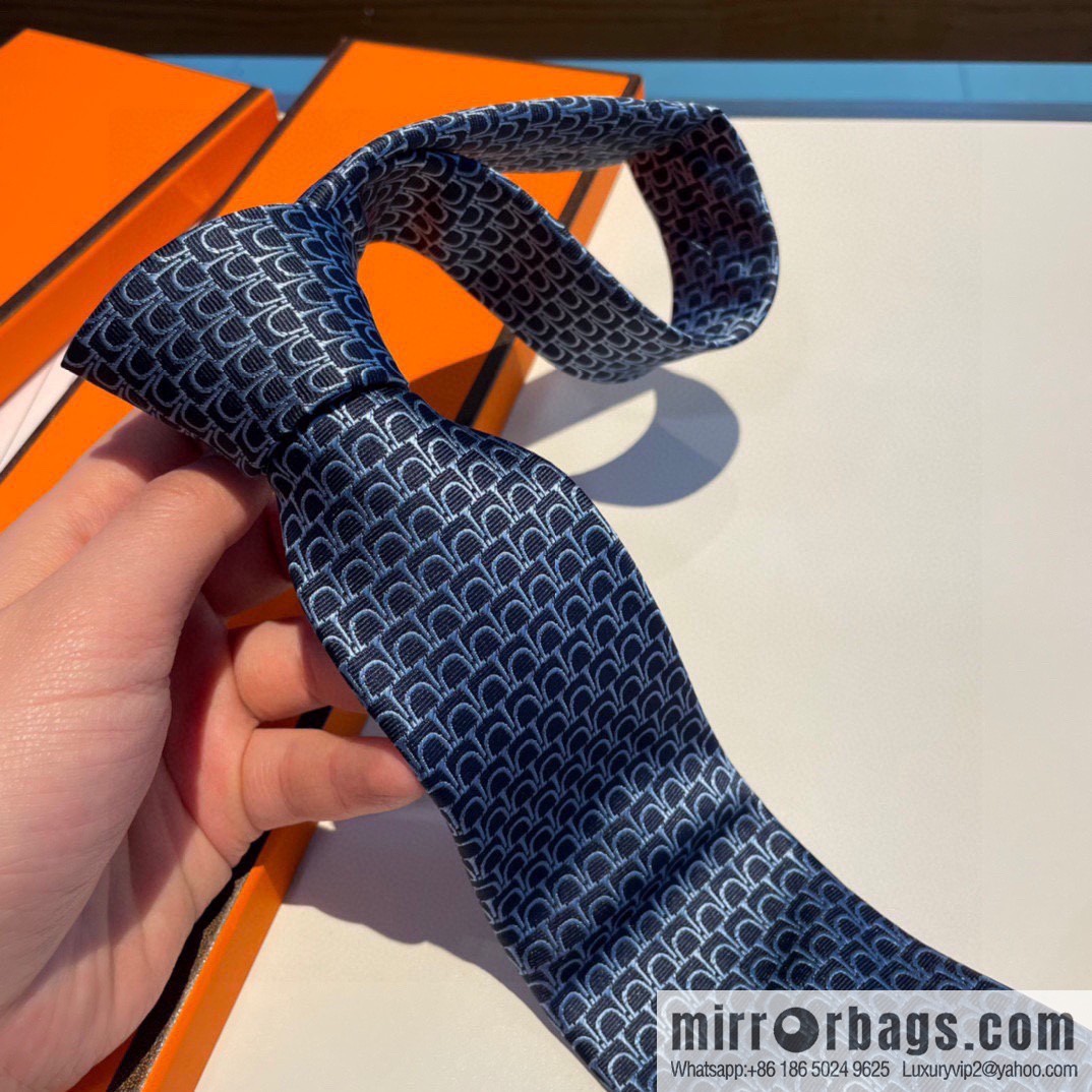 Hermes Fish Scale 100% Top Twill Silk Tie