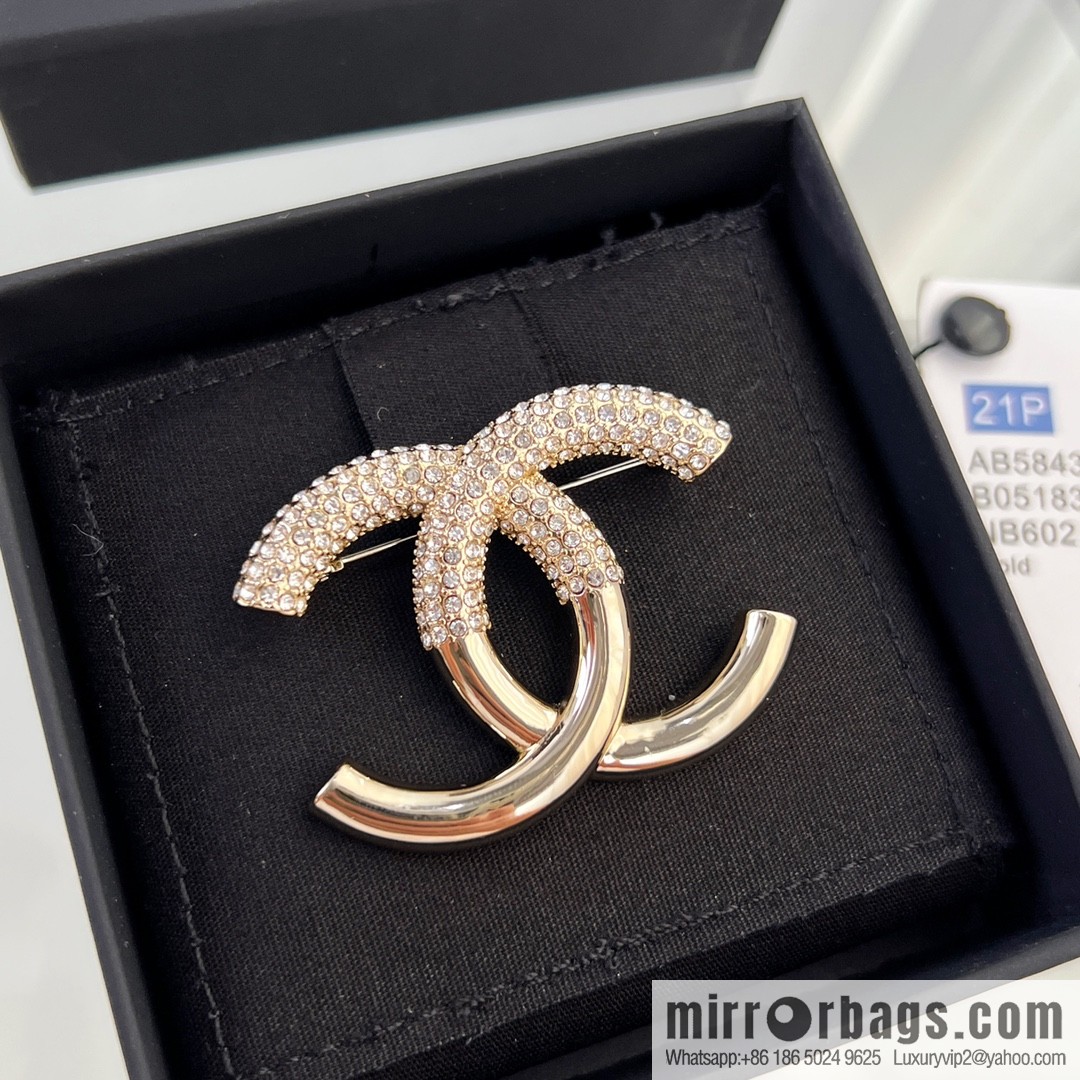 New ☑️ Chanel double c half diamond brooch
