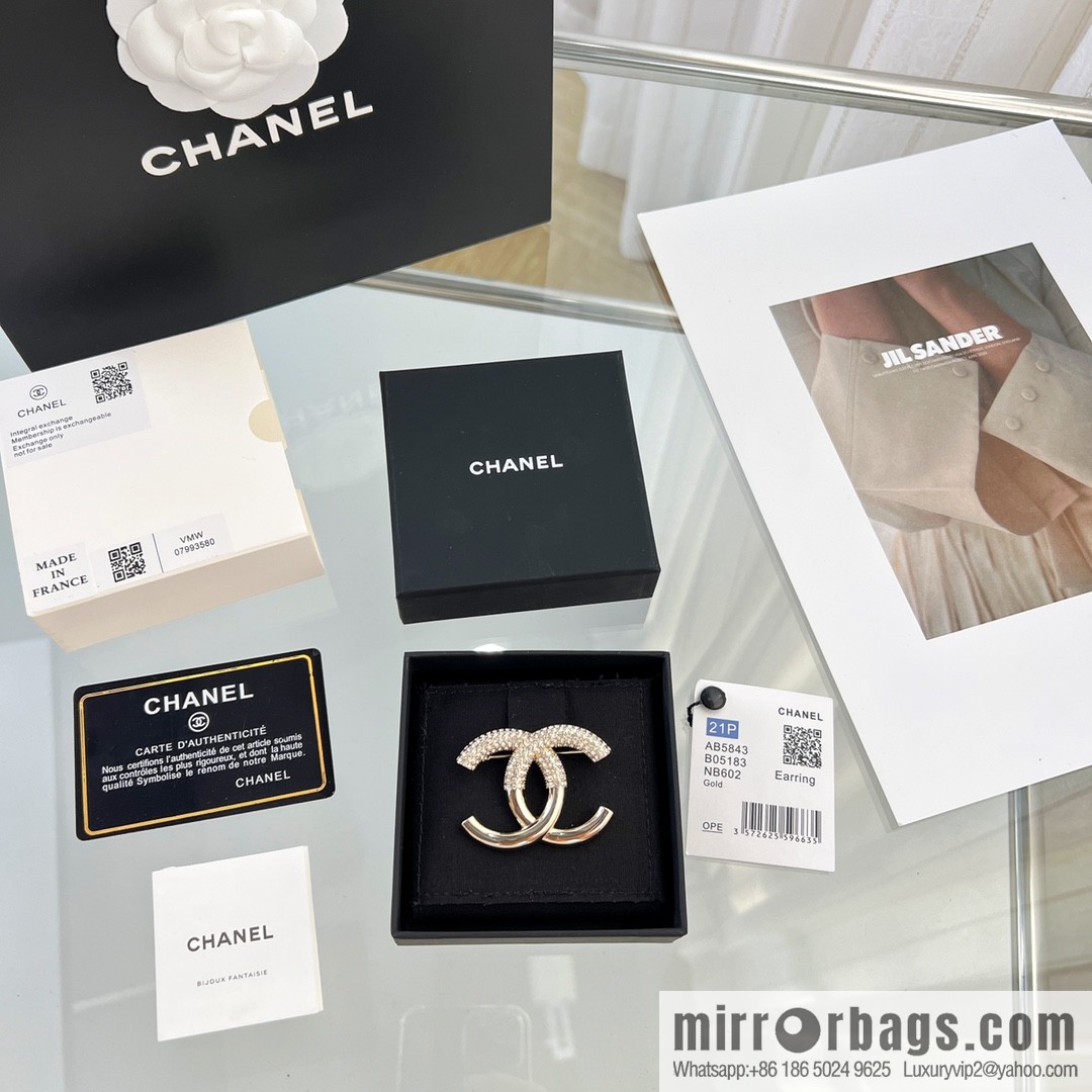 New ☑️ Chanel double c half diamond brooch