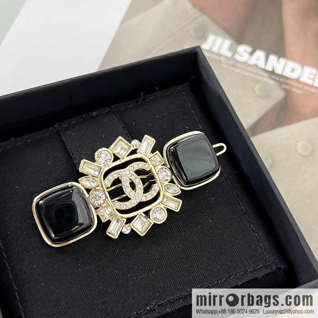 New ☑️ CHANEL Chanel Double C Full Diamond Hairpin