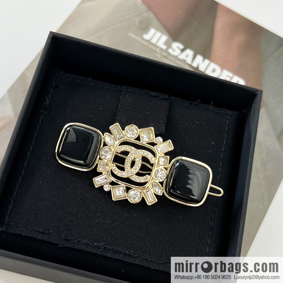 New ☑️ CHANEL Chanel Double C Full Diamond Hairpin