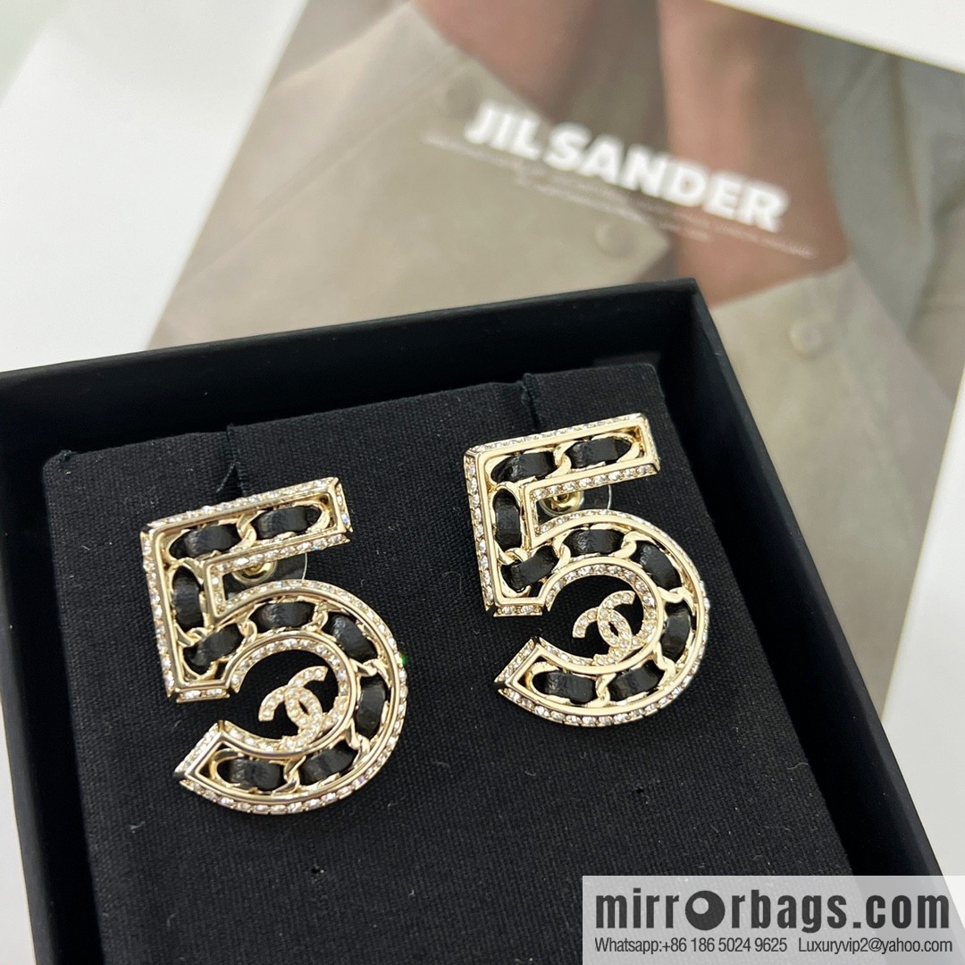 New ☑️ CHANEL Chanel double c black leather rope 5 character earrings