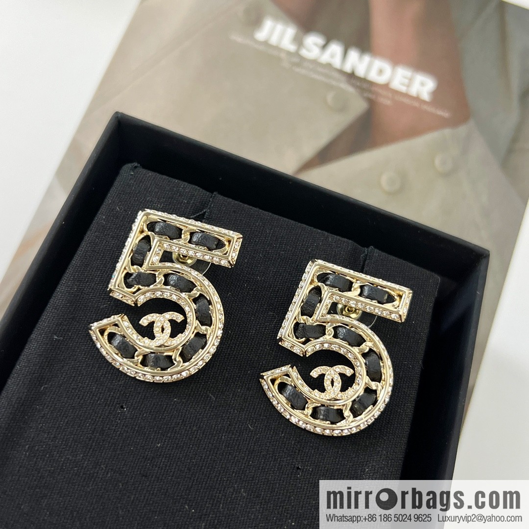 New ☑️ CHANEL Chanel double c black leather rope 5 character earrings
