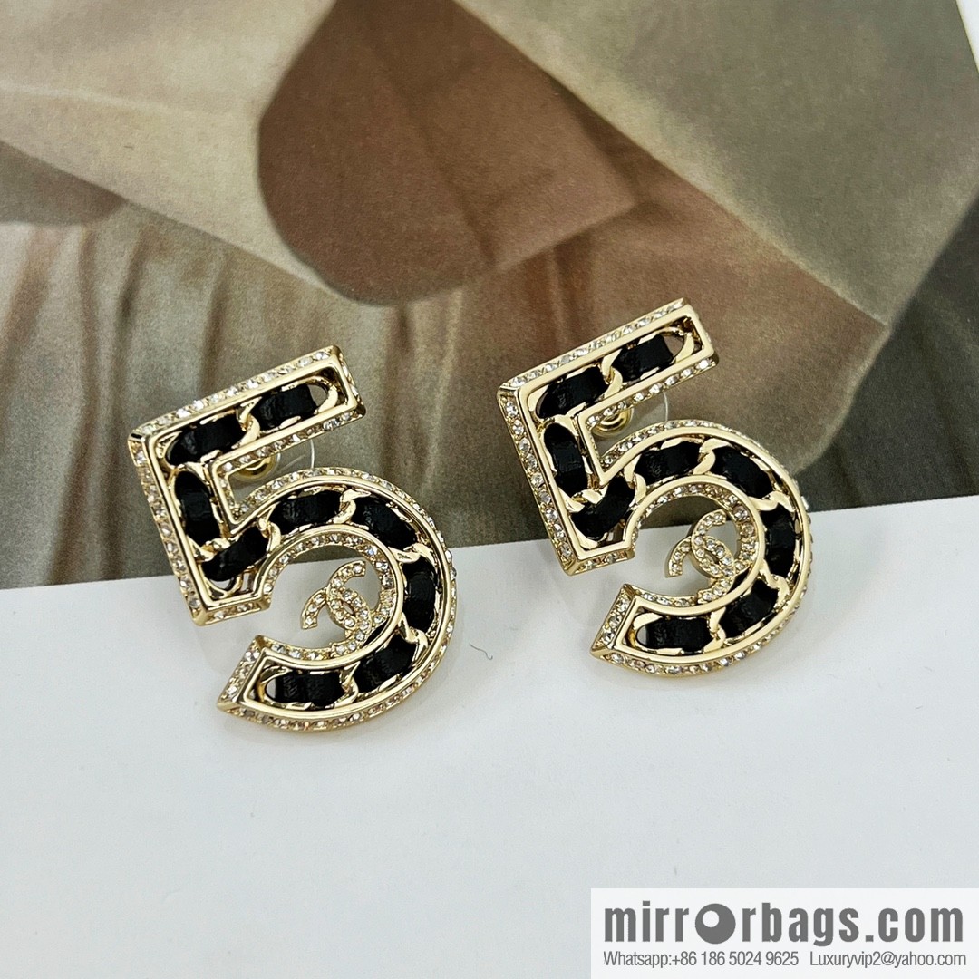 New ☑️ CHANEL Chanel double c black leather rope 5 character earrings