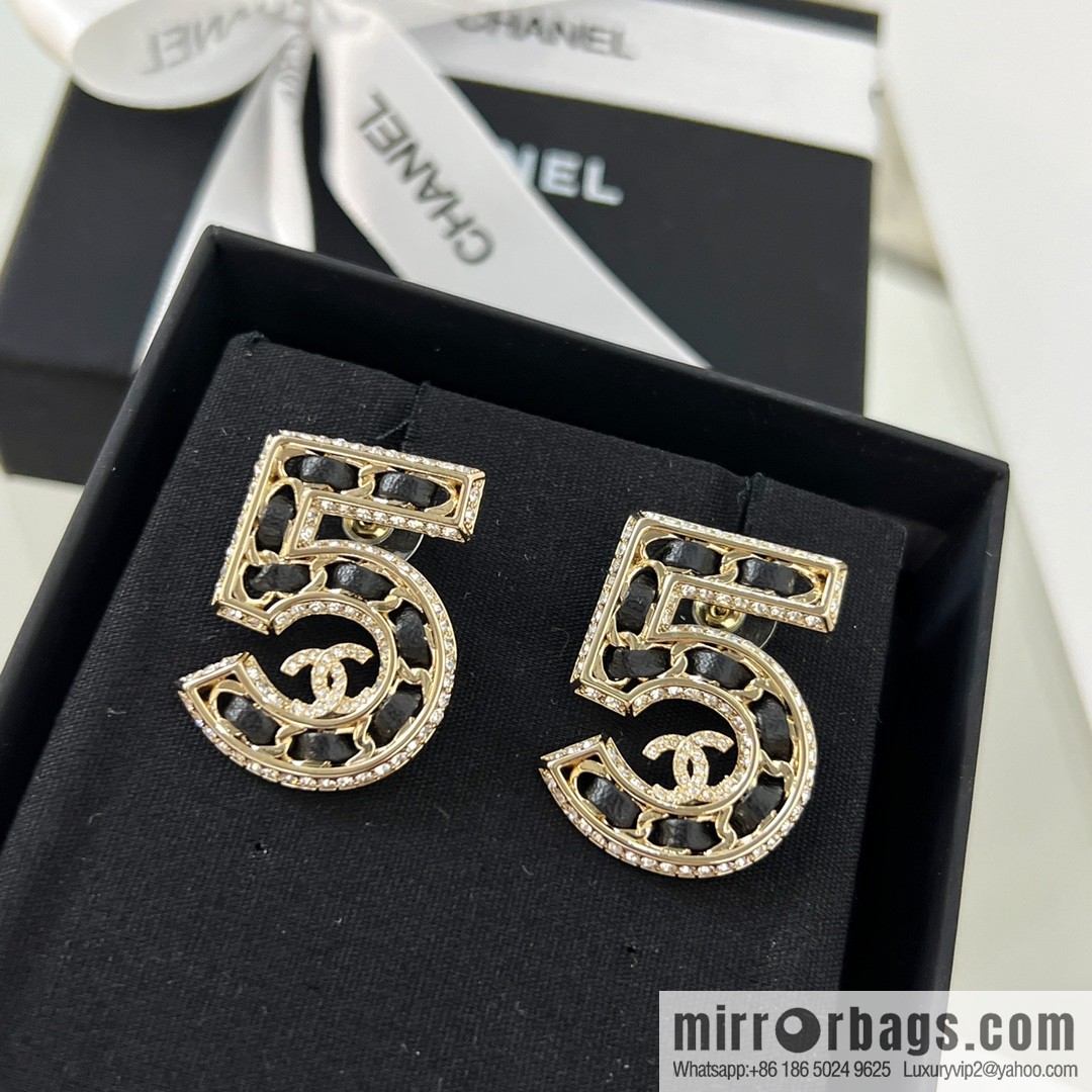 New ☑️ CHANEL Chanel double c black leather rope 5 character earrings