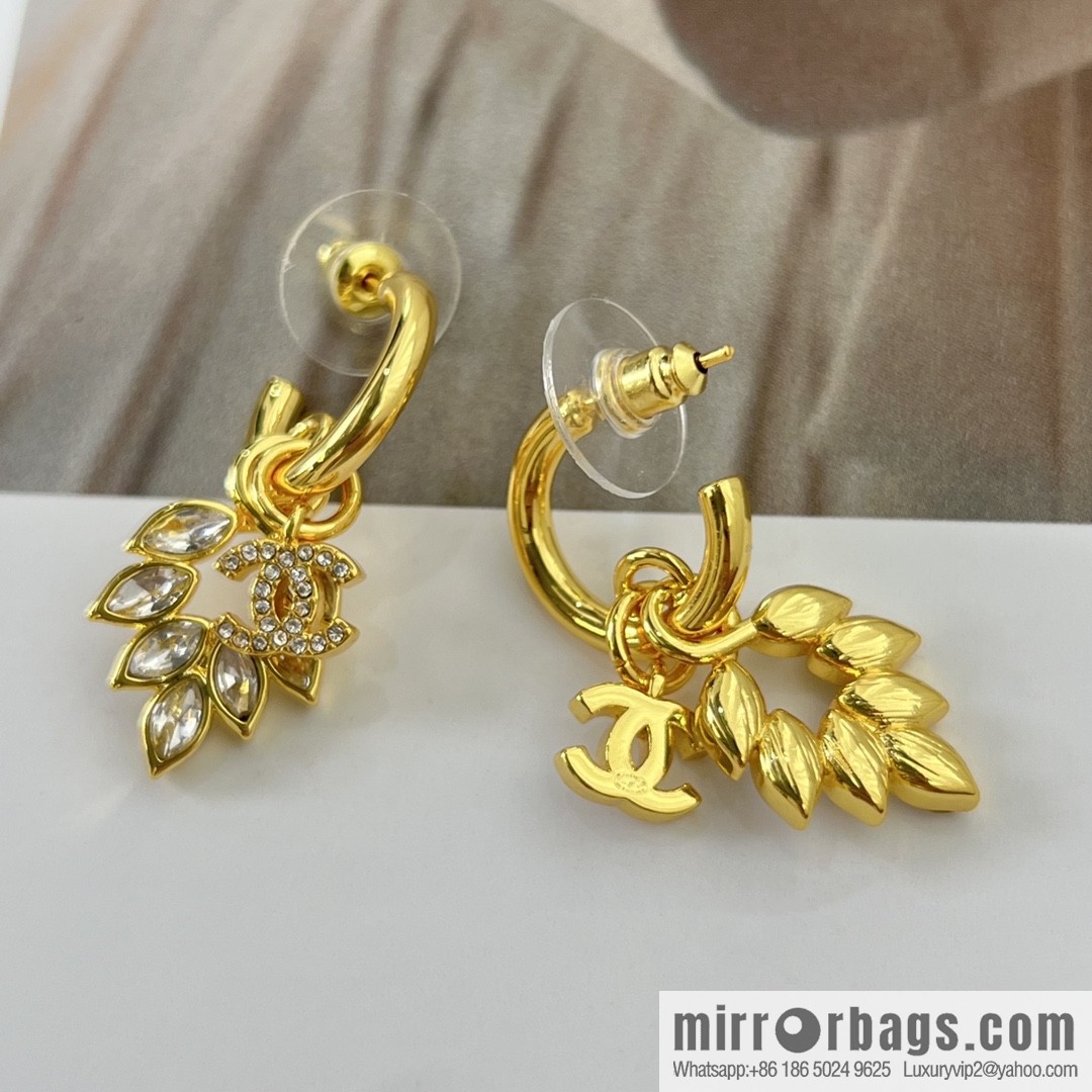 New ☑️ CHANEL Chanel gold double c wheat stud earrings