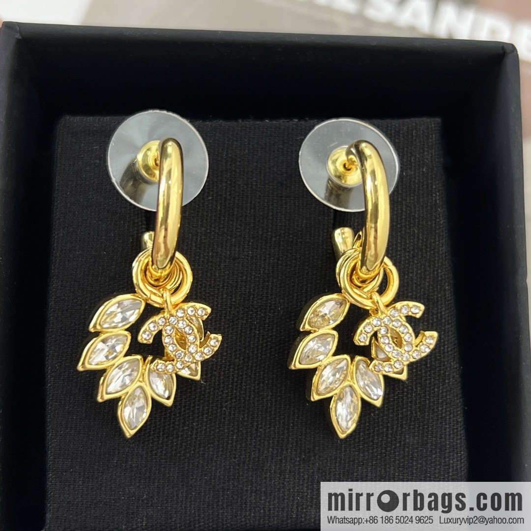 New ☑️ CHANEL Chanel gold double c wheat stud earrings