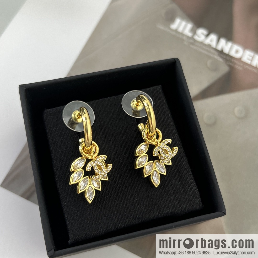 New ☑️ CHANEL Chanel gold double c wheat stud earrings