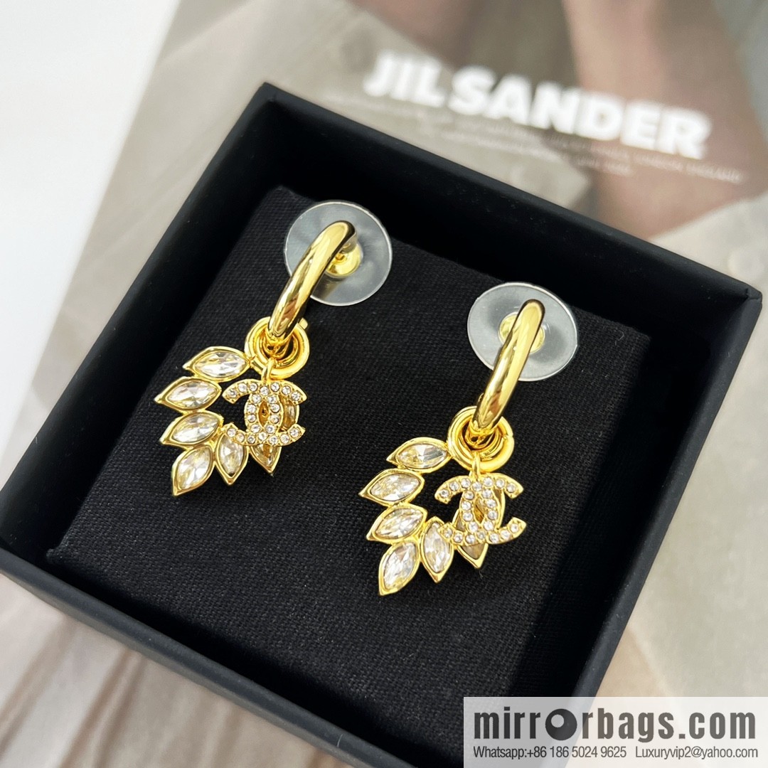 New ☑️ CHANEL Chanel gold double c wheat stud earrings