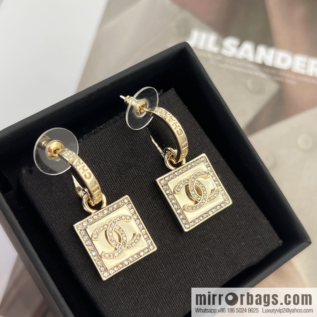 New ☑️ CHANEL Chanel c2 gold double c square stud earrings