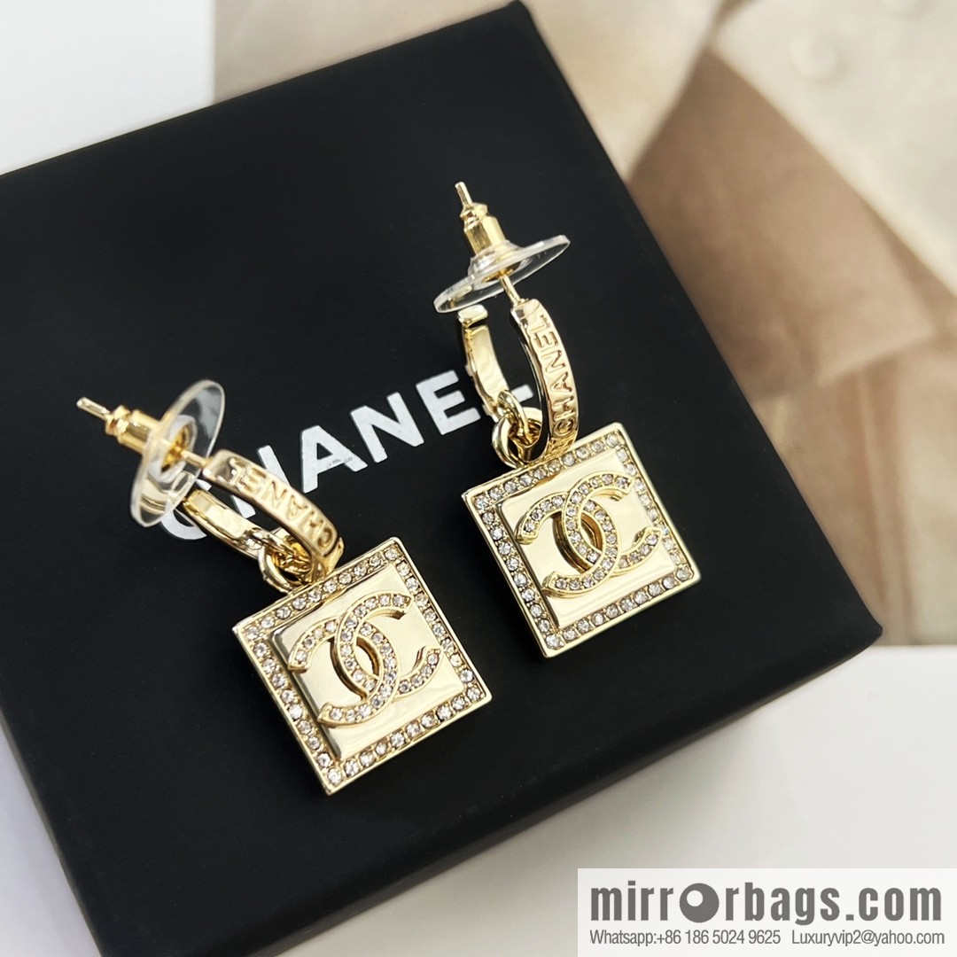New ☑️ CHANEL Chanel c2 gold double c square stud earrings