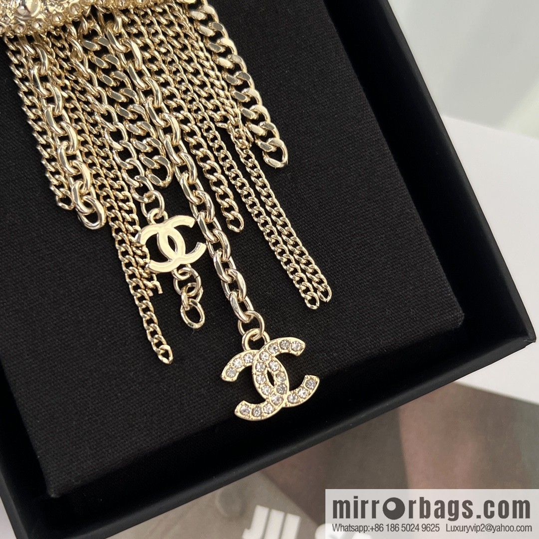 New ☑️ Chanel double c fringed brooch